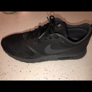 All black Nike air max